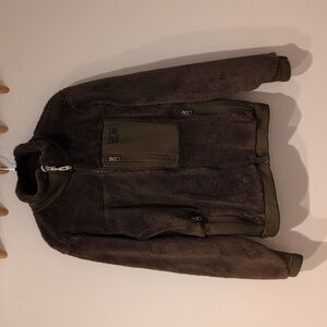 Mountain Hardware Fleece Jacket In dark brown sized medium